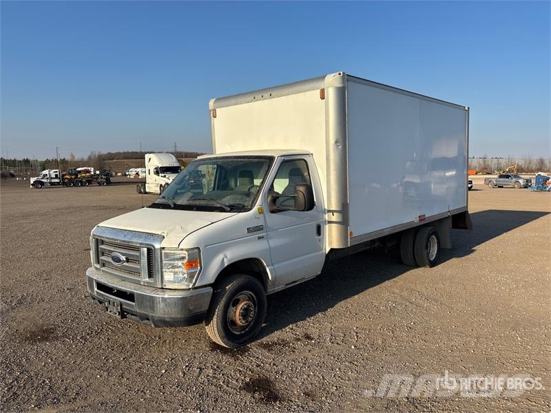 Ford E-450 4x2 Van Truck Sanduk kamioni