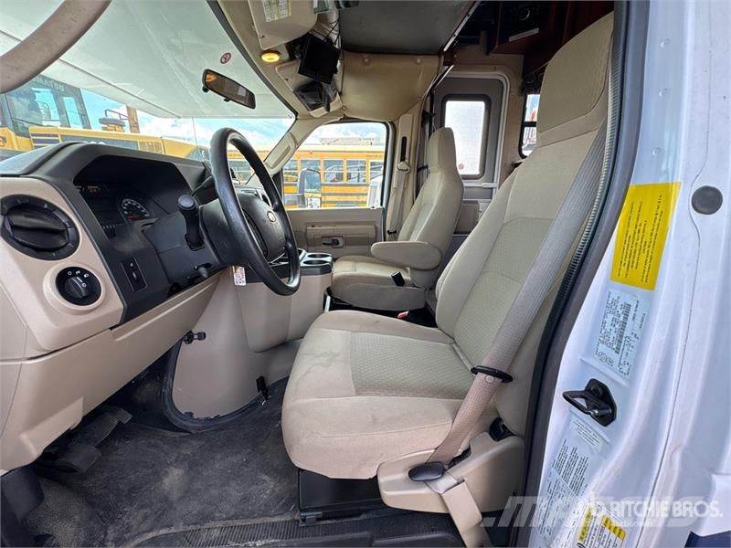 Ford E-450 Motor Home Mobil home / Caravane