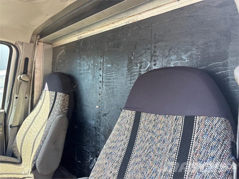 Ford E-450 Super Duty 4x2 Moving Van Truck Furgoonautod