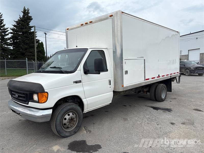 Ford E-450 Super Duty 4x2 Moving Van Truck Furgoonautod