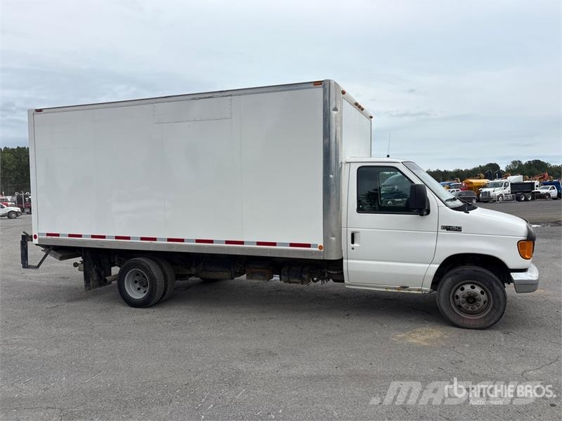 Ford E-450 Super Duty 4x2 Moving Van Truck Furgoonautod