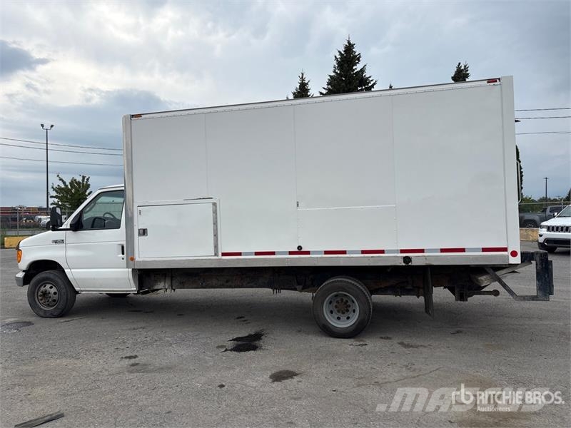 Ford E-450 Super Duty 4x2 Moving Van Truck Furgoonautod