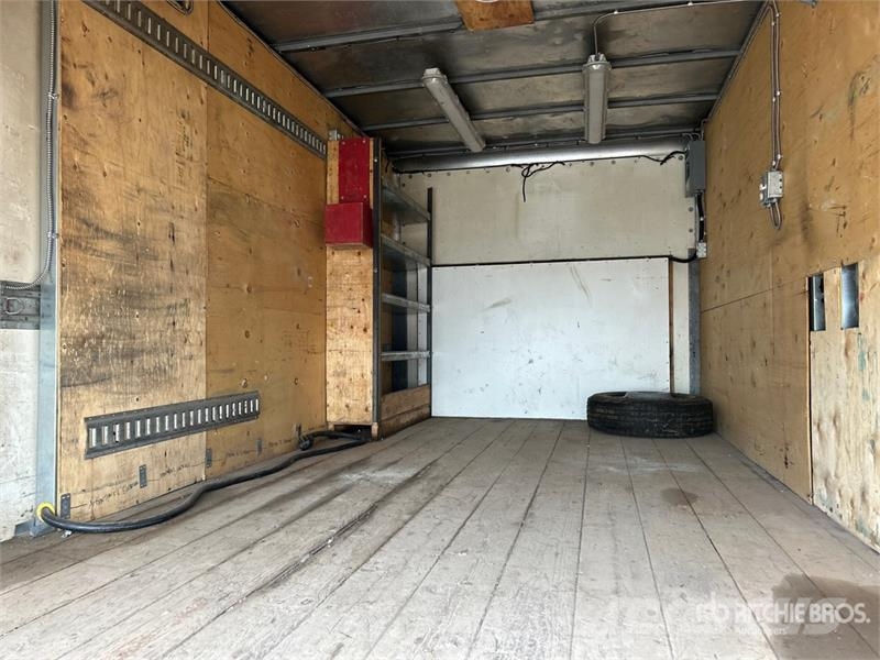 Ford E350 4x2 Van Truck Sanduk kamioni