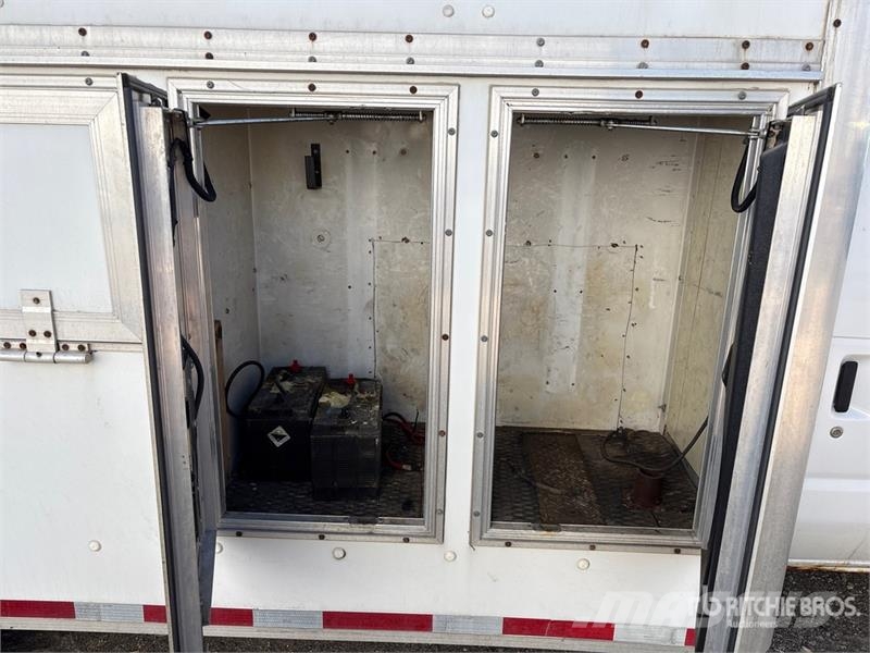 Ford E450 4x2 Service Truck (Inoperable) Komunalna vozila za opštu namenu
