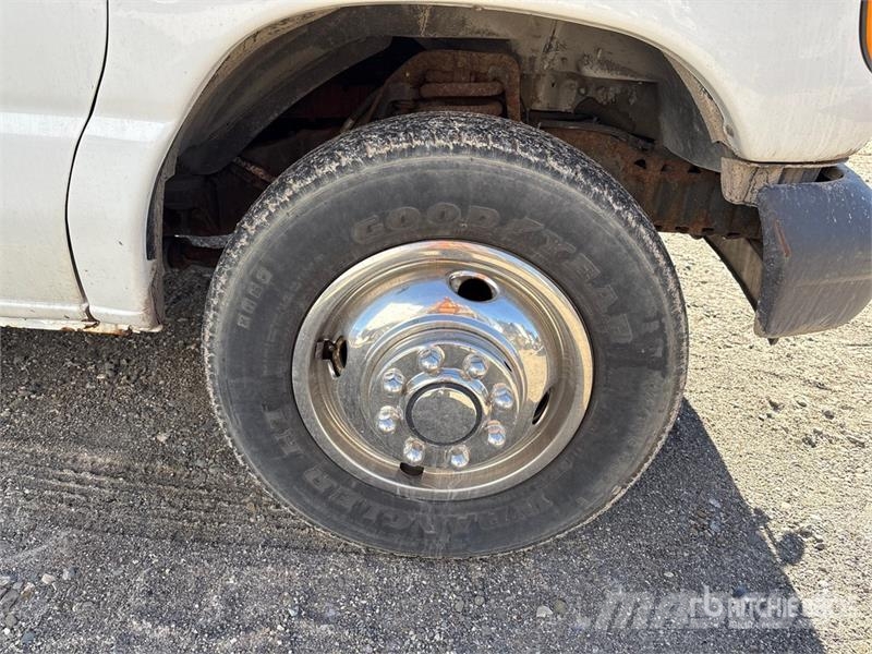 Ford E450 4x2 Service Truck (Inoperable) Komunalna vozila za opštu namenu