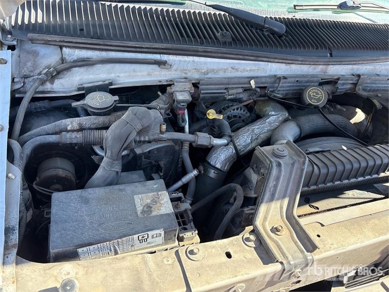 Ford E450 4x2 Service Truck (Inoperable) Komunalna vozila za opštu namenu