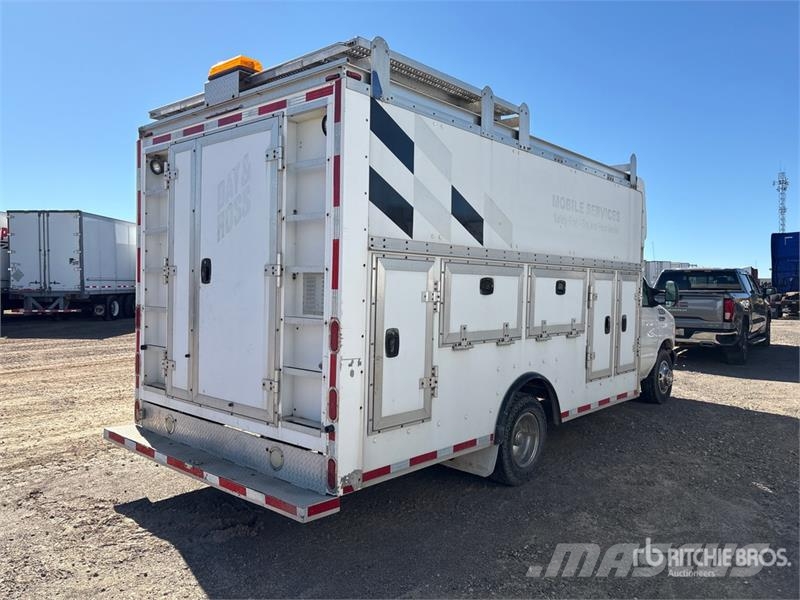 Ford E450 4x2 Service Truck (Inoperable) Komunalna vozila za opštu namenu