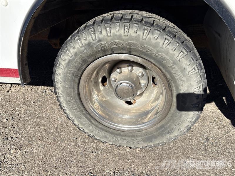 Ford E450 4x2 Service Truck (Inoperable) Komunalna vozila za opštu namenu