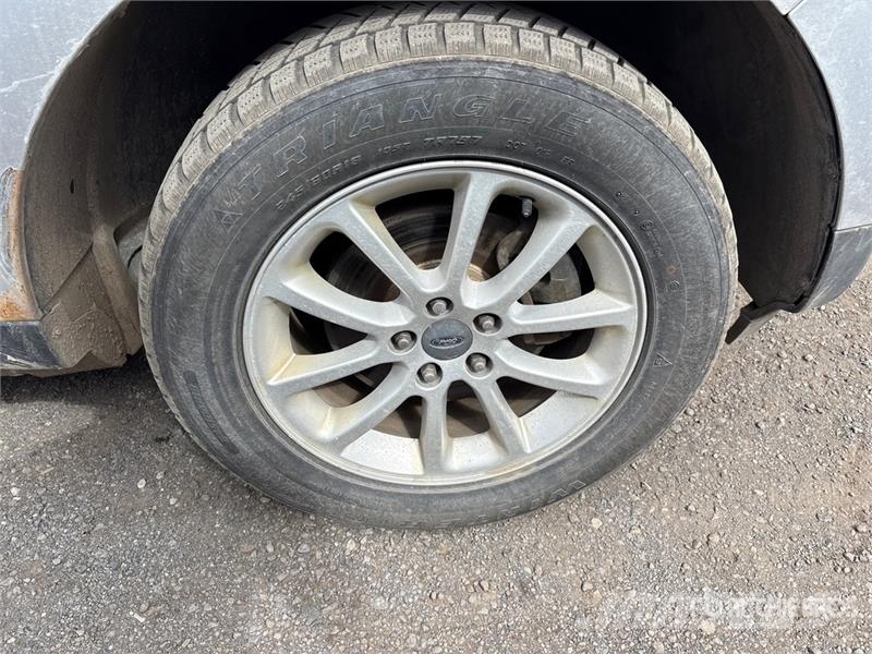 Ford Edge AWD Automobile Biler