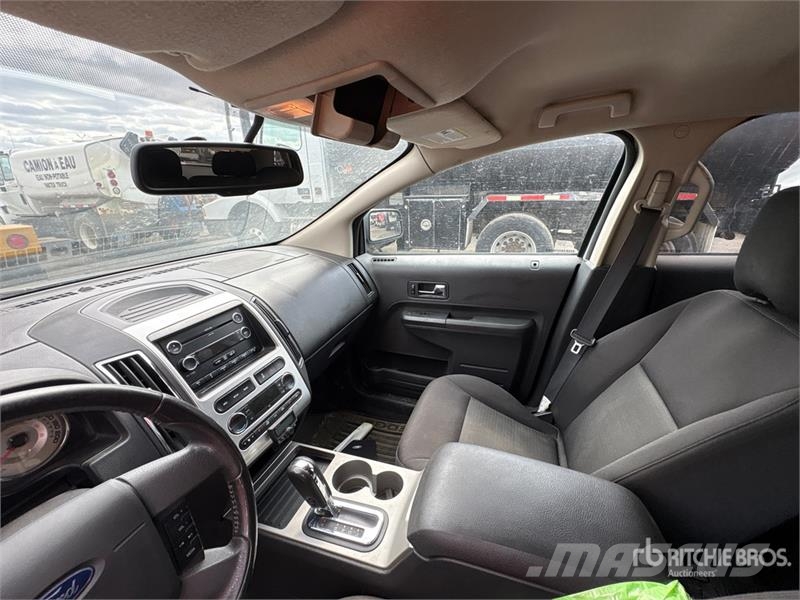 Ford Edge AWD Automobile Biler