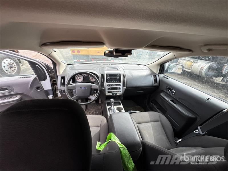 Ford Edge AWD Automobile Biler