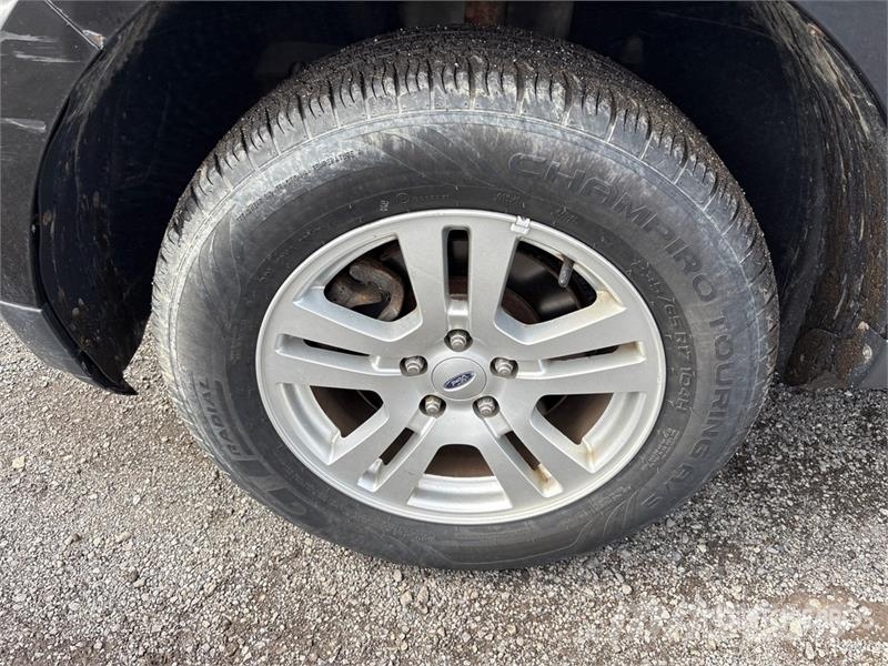 Ford Edge SE Automobile PKWs