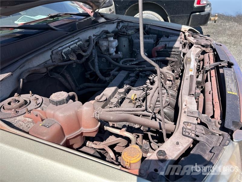 Ford Escape سيارات