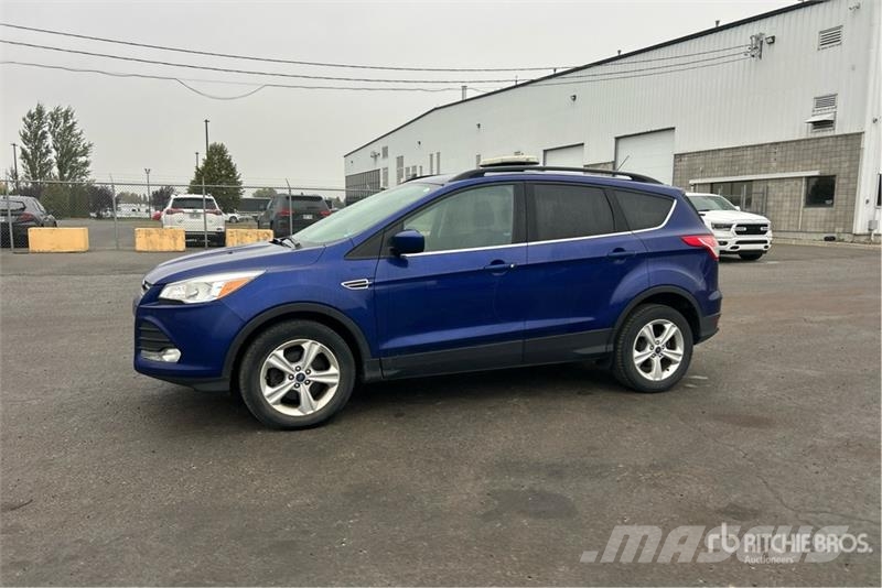 Ford Escape 2WD SUV Automobili