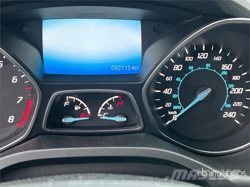 Ford Escape 2WD SUV Automobili