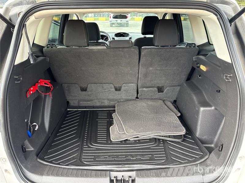 Ford Escape 4WD SUV 汽车