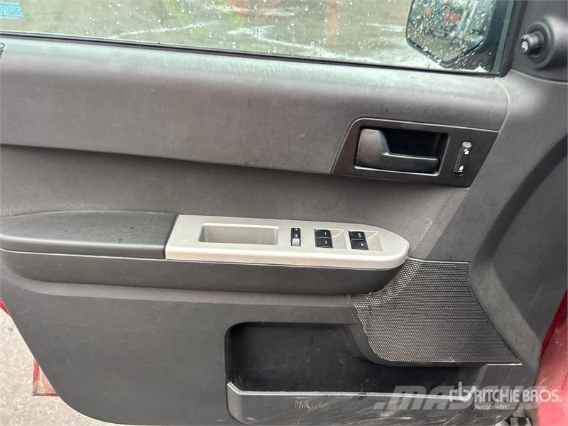 Ford Escape 4WD SUV Personbiler