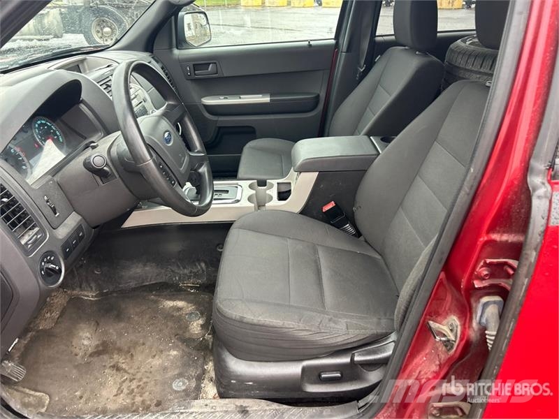 Ford Escape 4WD SUV Personbiler