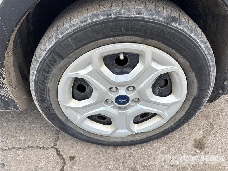 Ford Escape 4WD SUV 汽车