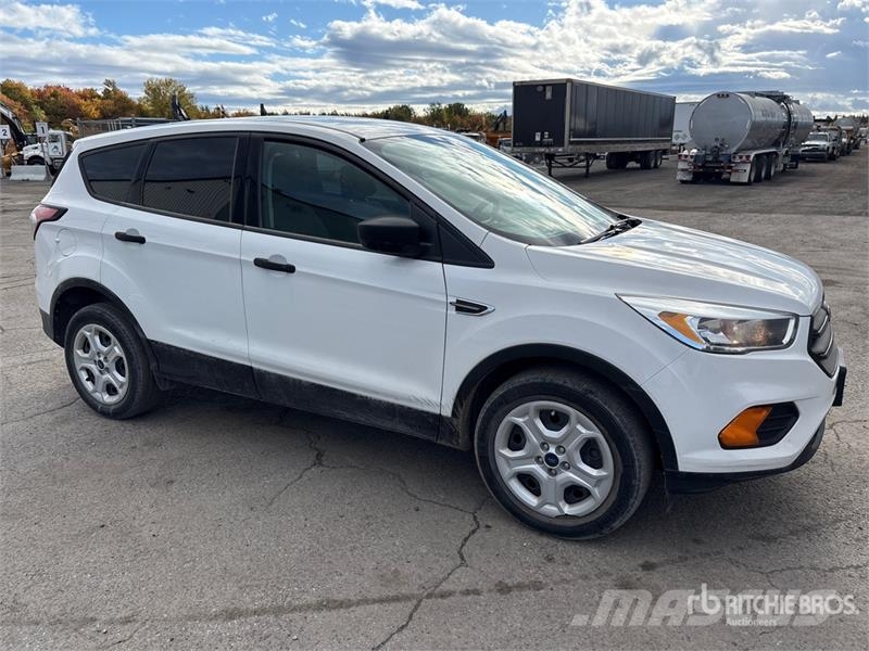 Ford Escape 4WD SUV 汽车