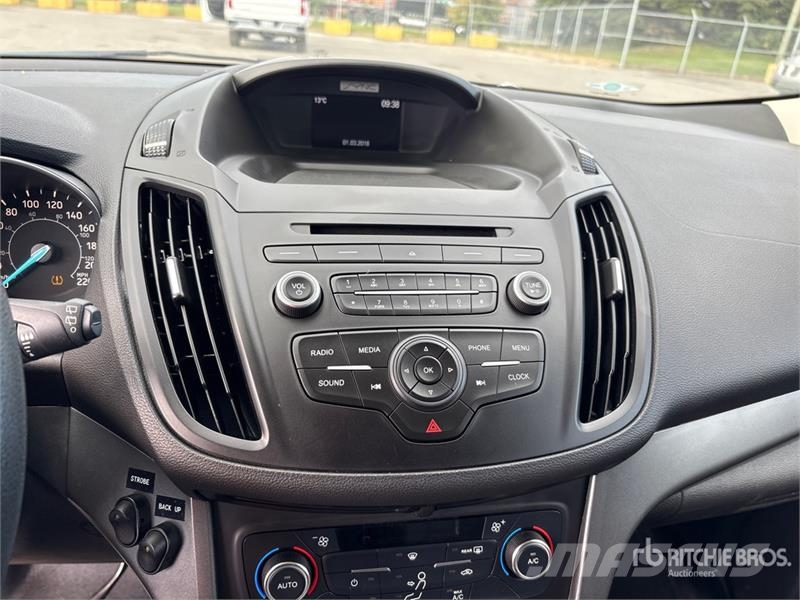 Ford Escape 4WD SUV 汽车