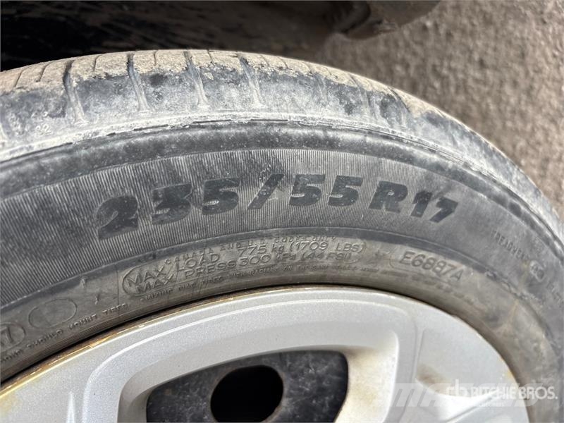 Ford Escape 4WD SUV 汽车