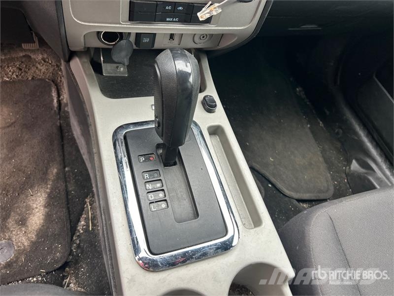 Ford Escape 4WD SUV Personbiler
