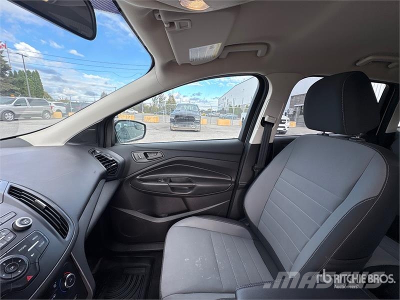 Ford Escape 4WD SUV 汽车