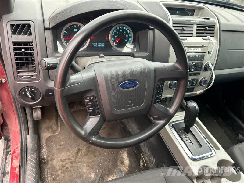Ford Escape 4WD SUV Personbiler