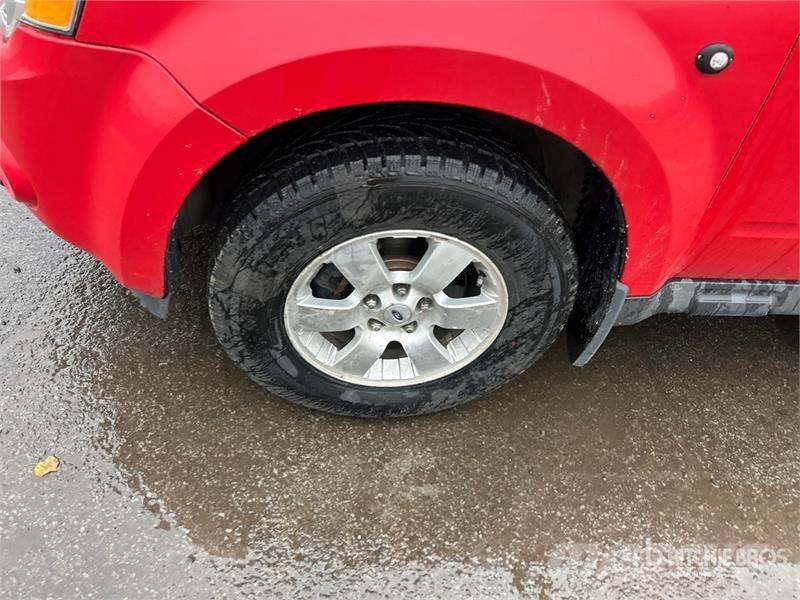 Ford Escape 4WD SUV Personbiler