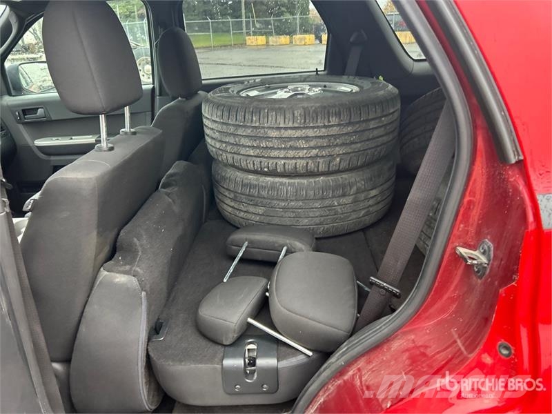 Ford Escape 4WD SUV Personbiler