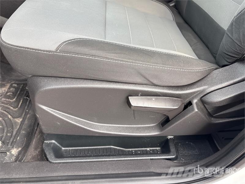 Ford Escape 4WD SUV 汽车