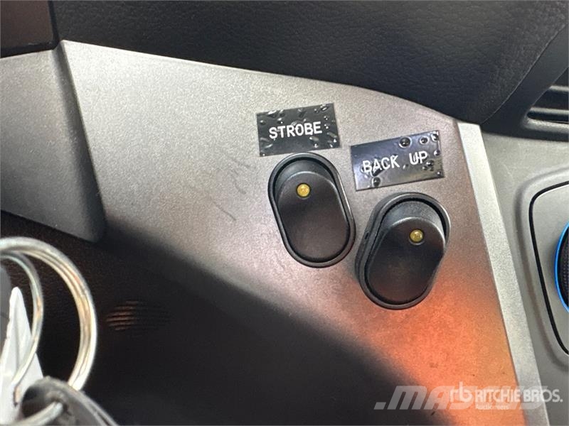 Ford Escape 4WD SUV 汽车