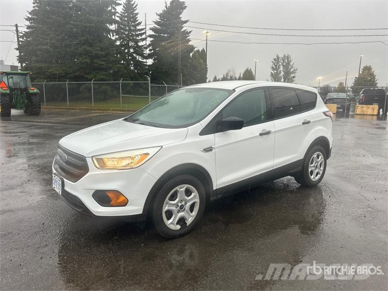 Ford Escape AWD 4WD SUV Automobily