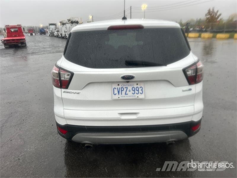 Ford Escape AWD 4WD SUV Automobily