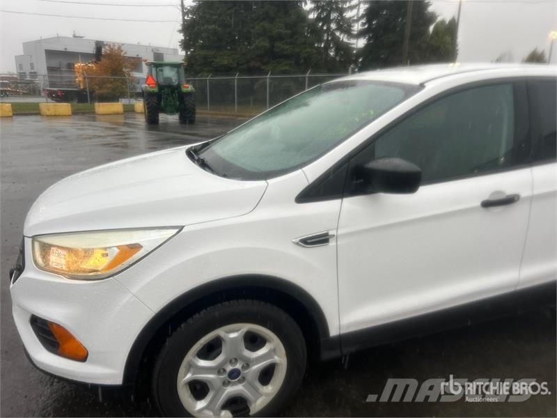 Ford Escape AWD 4WD SUV Automobily