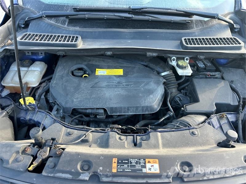 Ford Escape SE 2WD SUV Automobili
