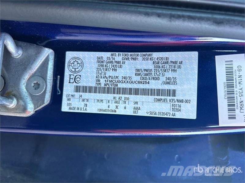 Ford Escape SE 2WD SUV Automobili