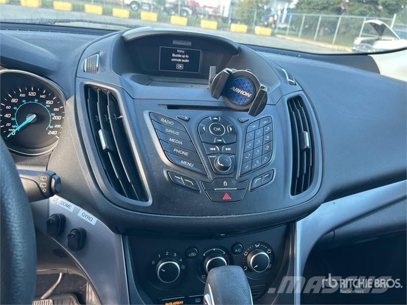Ford Escape SE 2WD SUV Automobili