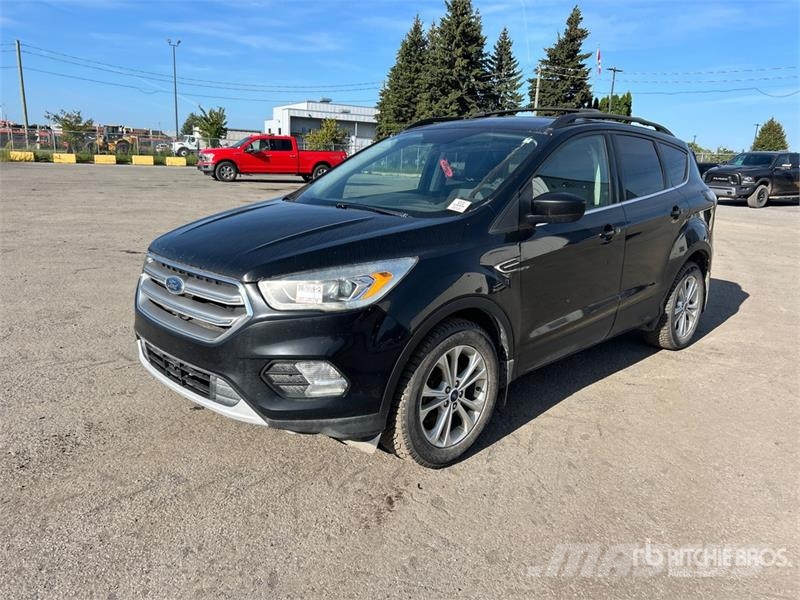 Ford Escape SE 4WD SUV 汽车