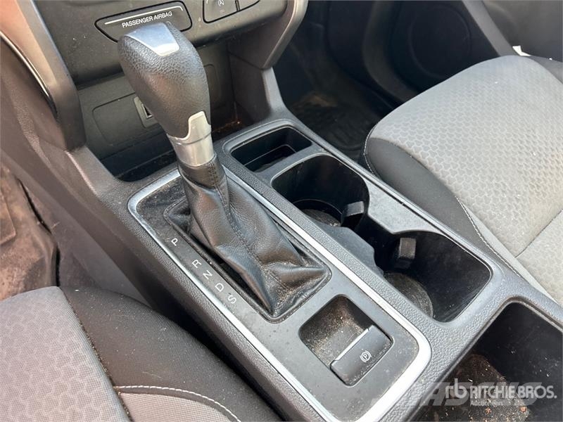 Ford Escape SE 4WD SUV 汽车