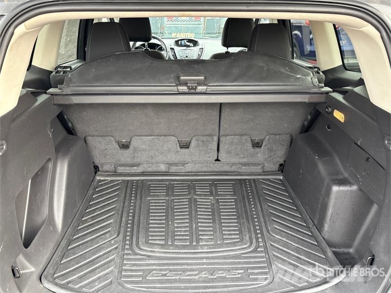Ford Escape SE 4WD SUV Автомобілі