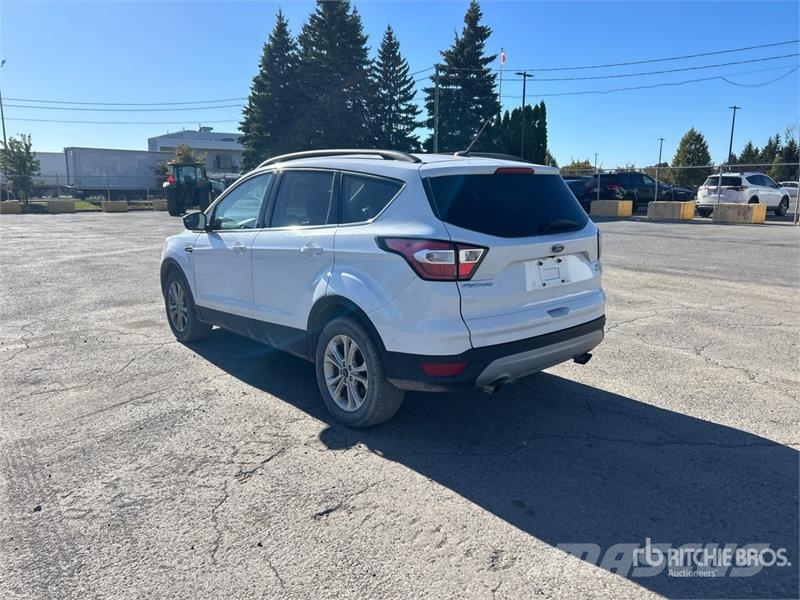 Ford Escape SE 4WD SUV Automobili