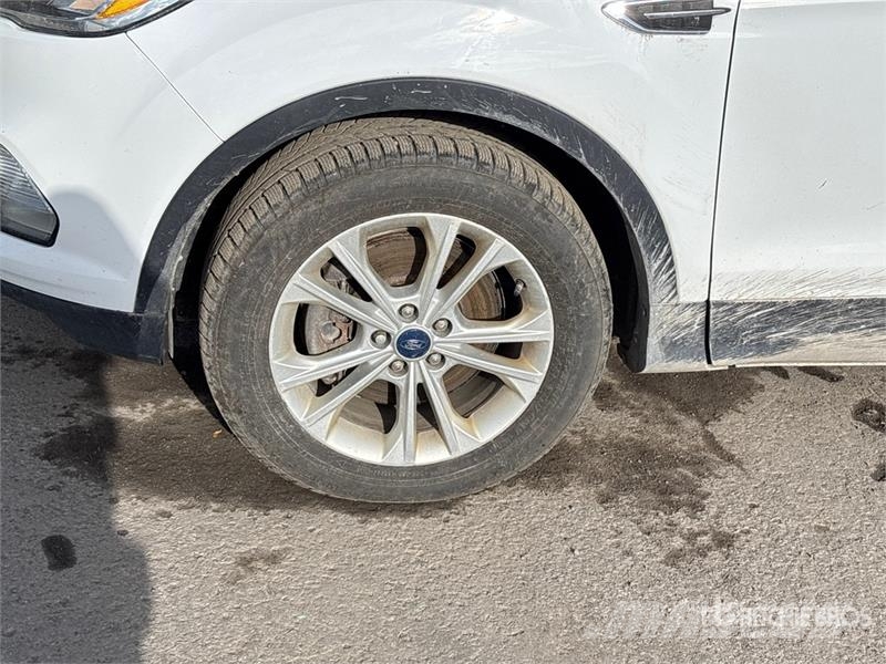 Ford Escape SE 4WD SUV 汽车