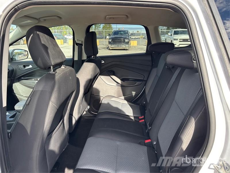 Ford Escape SE 4WD SUV 汽车