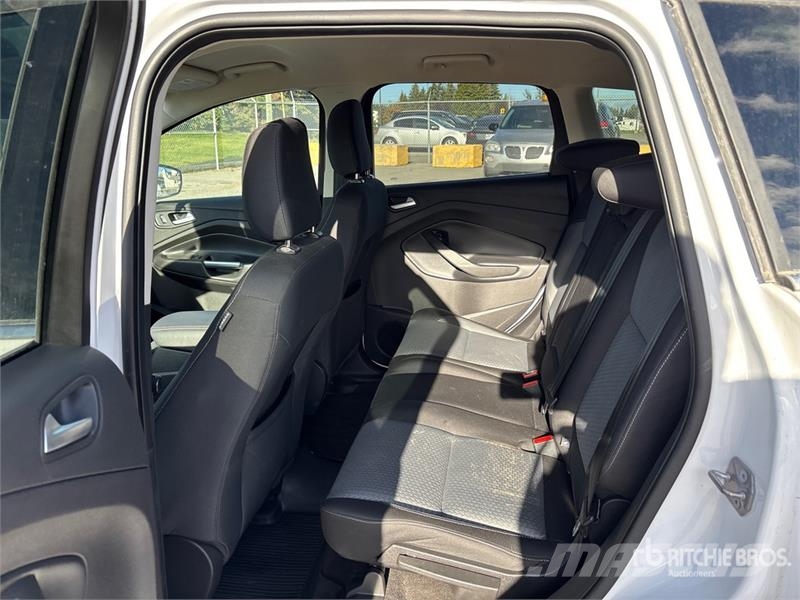 Ford Escape SE 4WD SUV Automobili