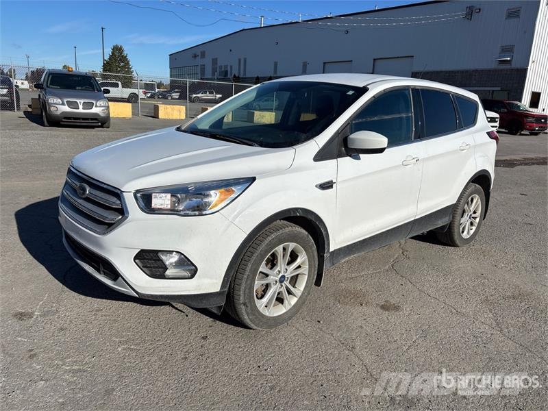 Ford Escape SE 4WD SUV Automobili