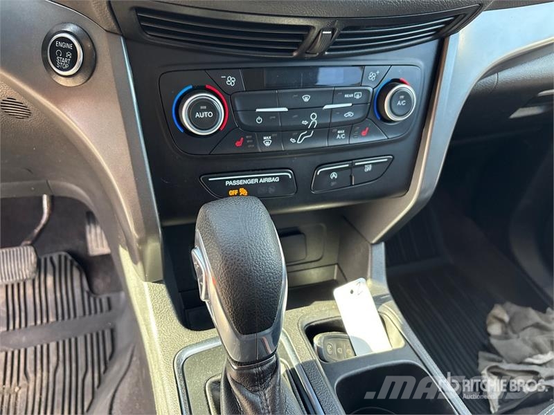 Ford Escape SE 4WD SUV Automobili