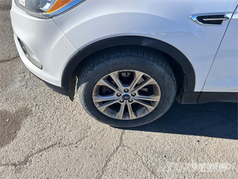Ford Escape SE 4WD SUV Automobili