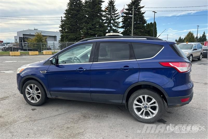 Ford Escape SE 4WD SUV Auto's